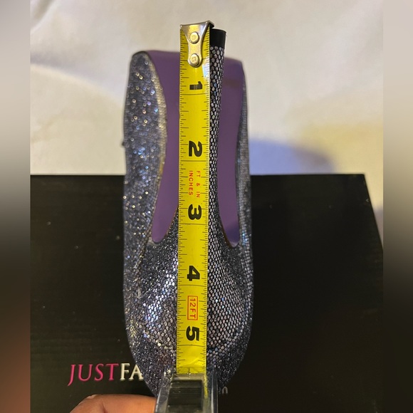 Size 11 pewter glitter peep toe platform 5” heel Brand New In Box 1” platform - Picture 8 of 10